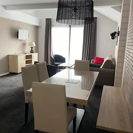 Gourette 6 Pers Avec Piscine Et Animaux Admis - Fr-1-860-21 *